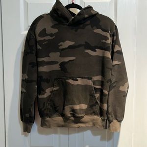 ❤️SOLD❤️TNA Green Camo Hoodie